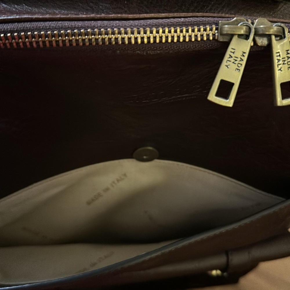 Camarea || Made in Italy Leather Backpack - Picture 9 of 10